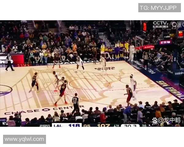 勇士与骑士2017年总决赛第五场激战回顾与精彩瞬间分析